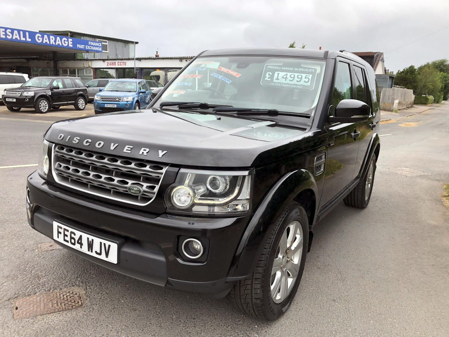 Used LAND ROVER DISCOVERY 4 2014 Black in PoultonLeFylde, Lancashire